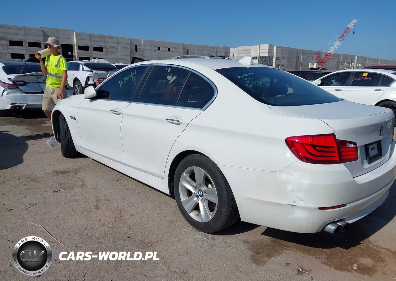 2013 BMW 528I VIN:WBAXG5C53DD233641 - 3