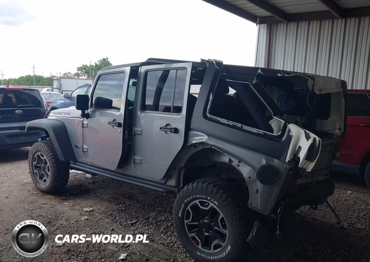 2013 Jeep Wrangler Unlimited Rubicon 10Th Anniversary VIN:1C4BJWFG0DL683433 - 3