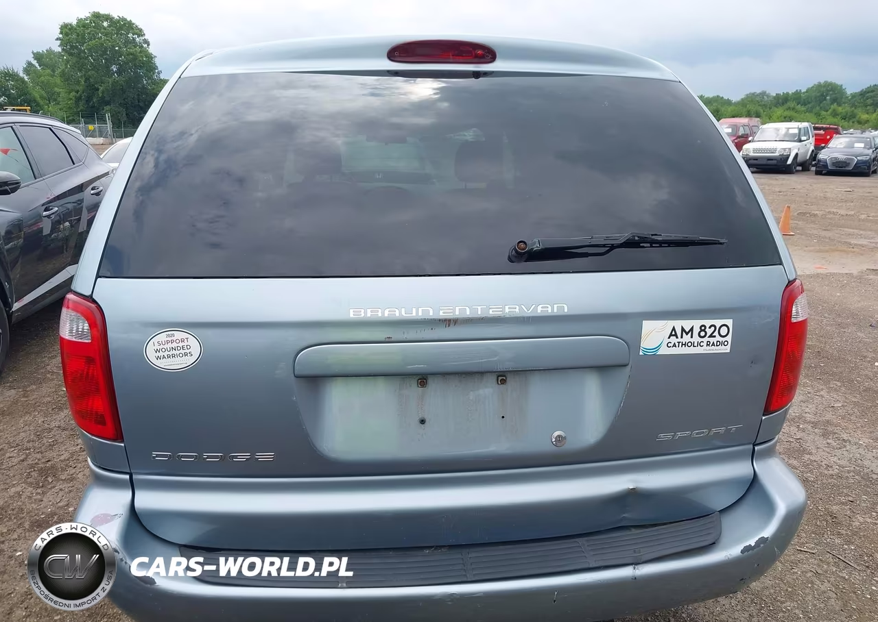 2003 Dodge Grand Caravan Sport VIN:2D4GP44L03R155716 - 16