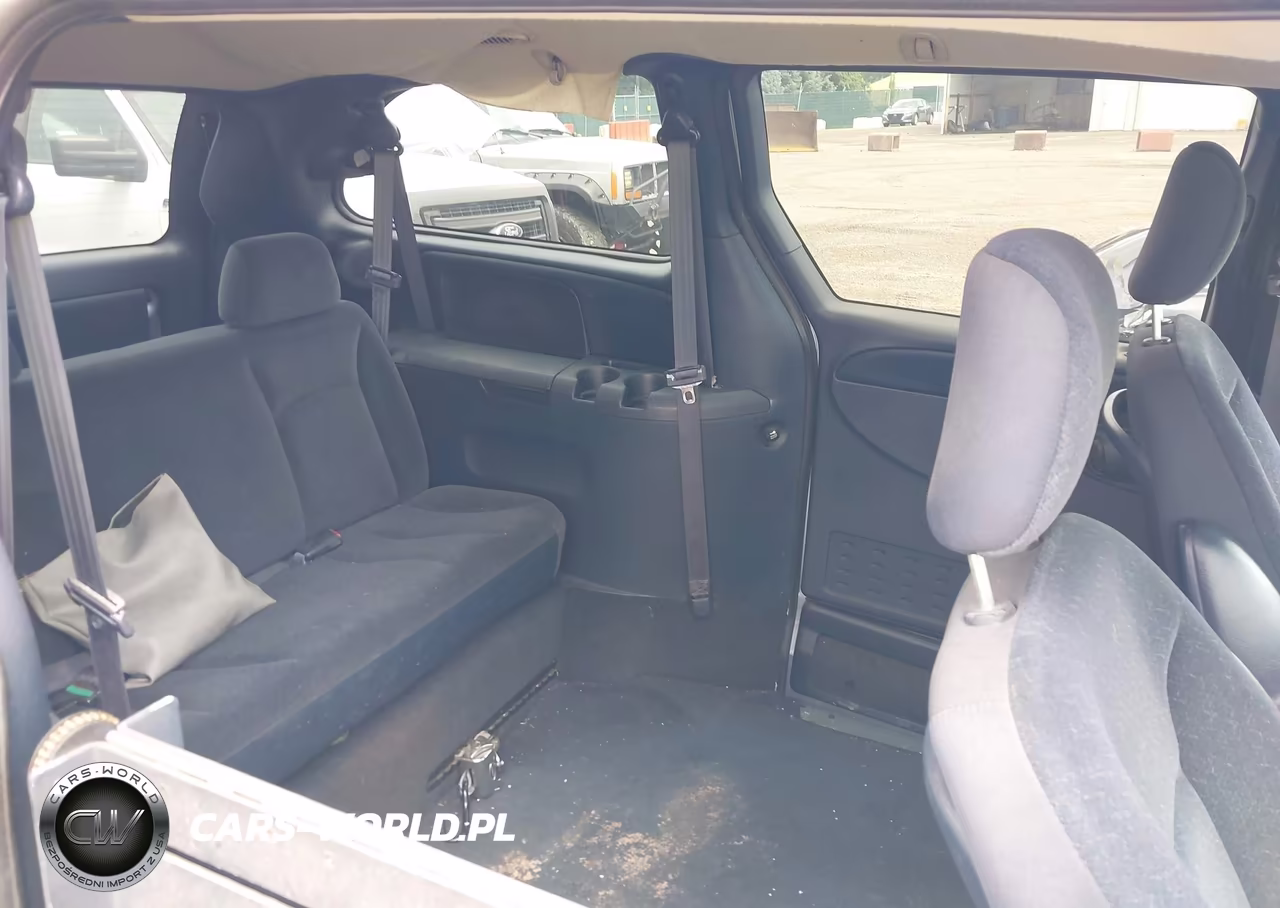 2003 Dodge Grand Caravan Sport VIN:2D4GP44L03R155716 - 8