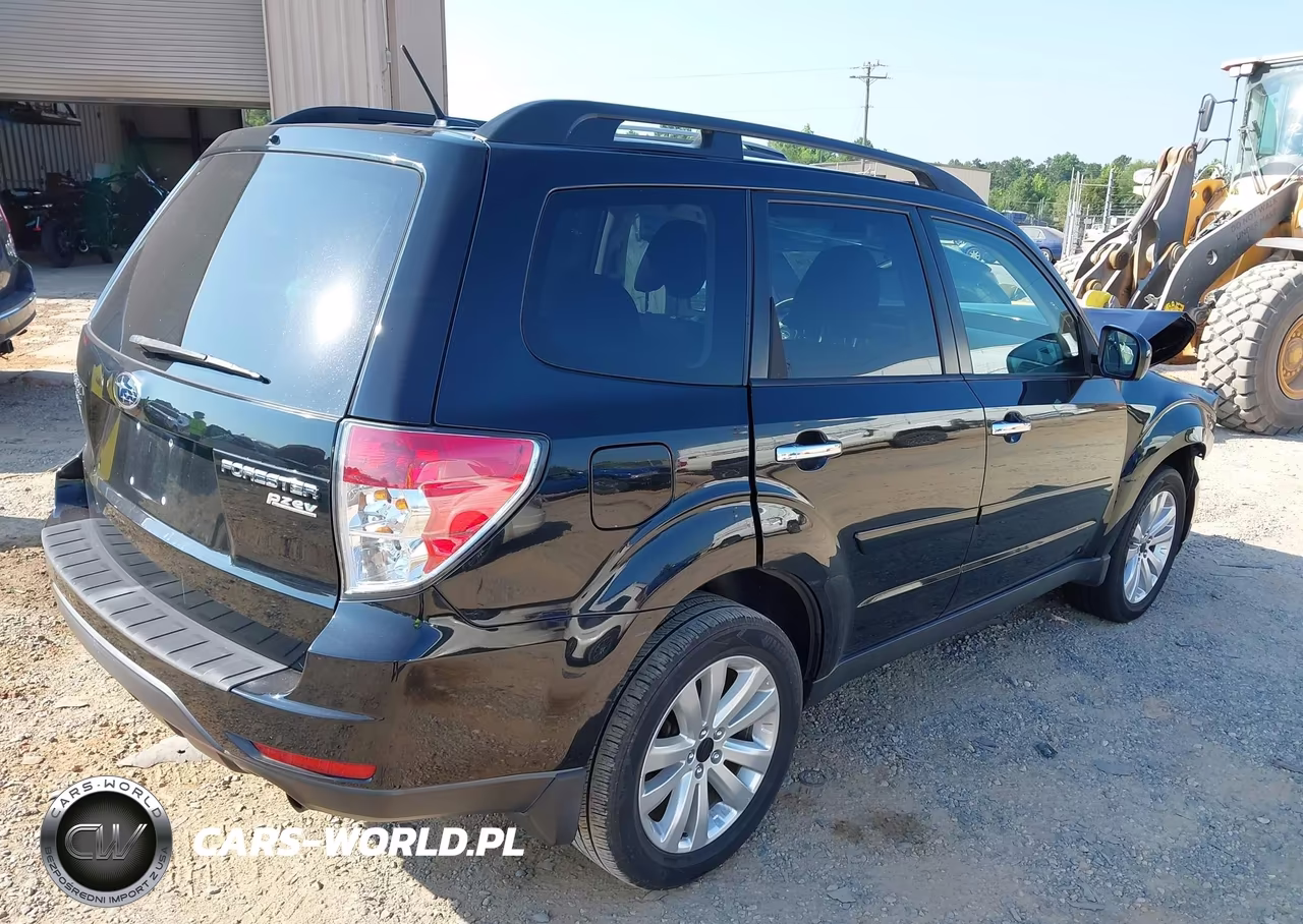 2012 Subaru Forester 2.5X Premium VIN:JF2SHADC9CH415532 - 4