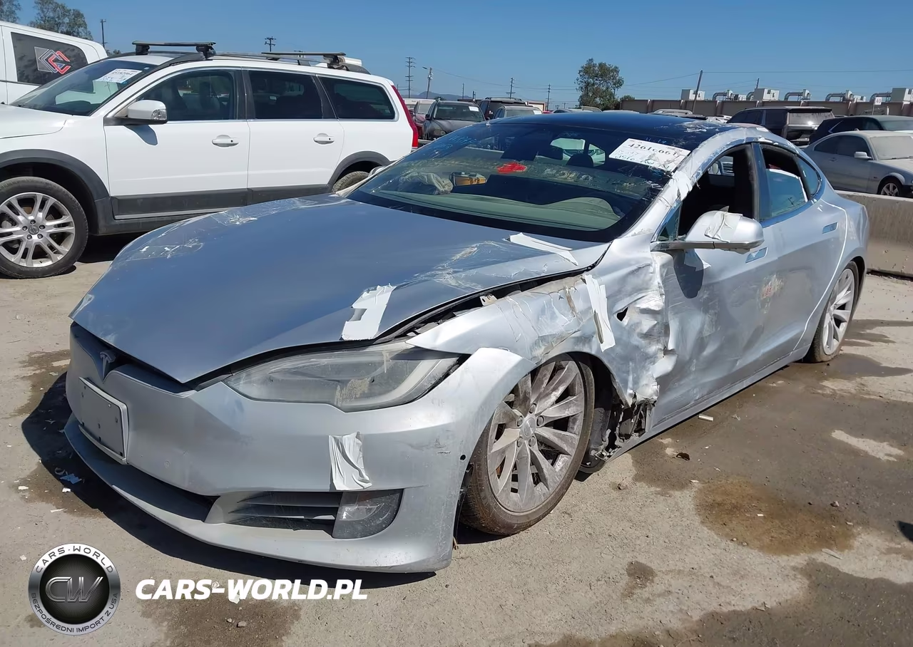 2018 Tesla Model S VIN:5YJSA1E29JF262494 - 2