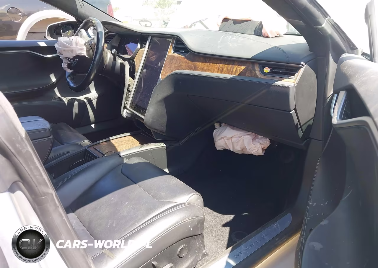 2018 Tesla Model S VIN:5YJSA1E29JF262494 - 5