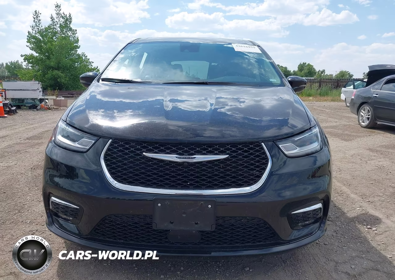 2024 Chrysler Pacifica Touring L VIN:2C4RC1BG9RR149489 - 13