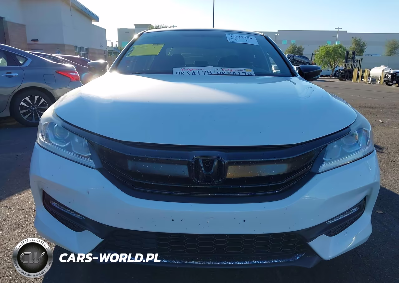 2017 Honda Accord Sport VIN:1HGCR2F53HA147986 - 12