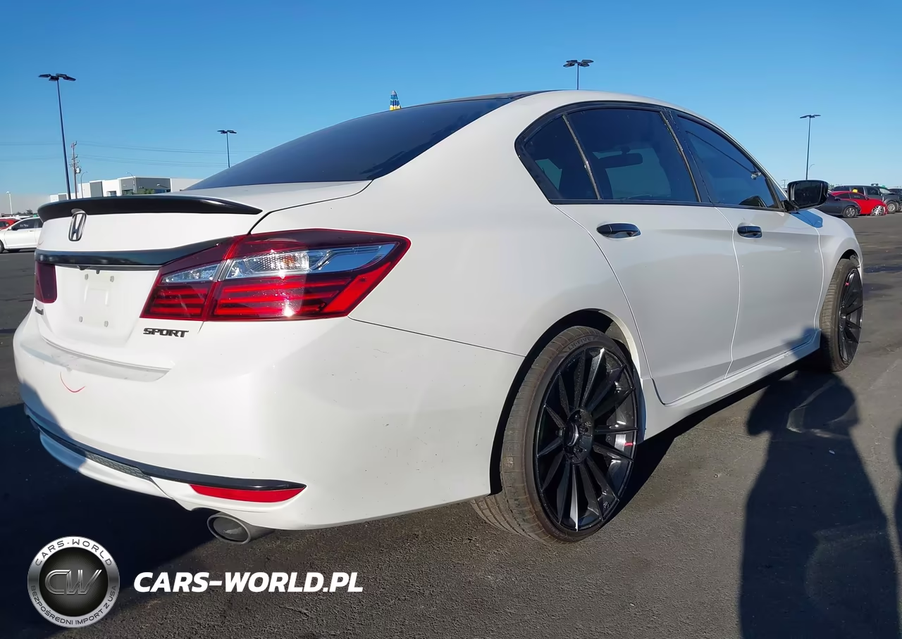 2017 Honda Accord Sport VIN:1HGCR2F53HA147986 - 4