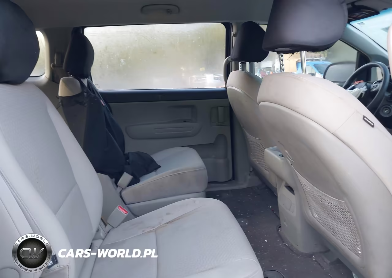 2016 Kia Sedona L VIN:KNDMA5C10G6180653 - 8