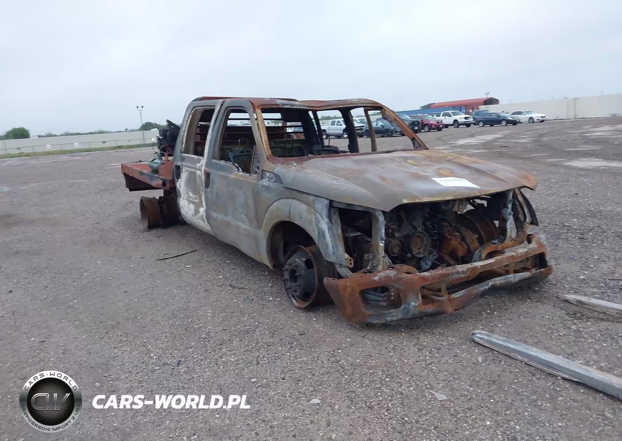 2011 Ford F-350 Chassis Xl