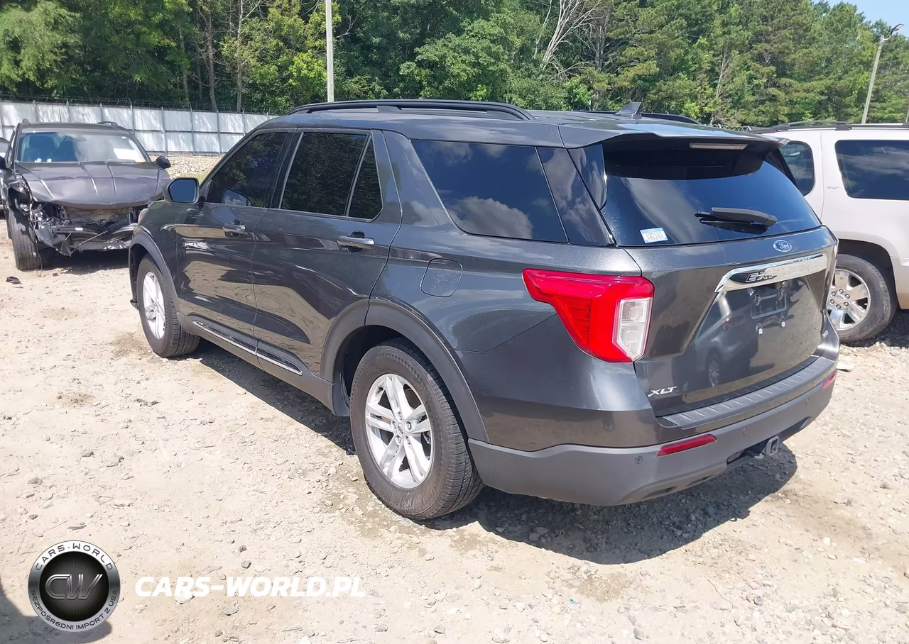 2020 Ford Explorer Xlt VIN:1FMSK7DH5LGB47496 - 3