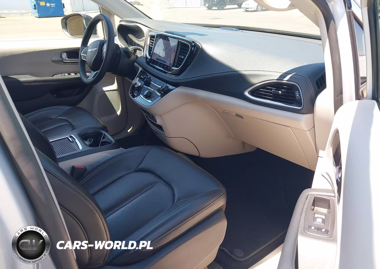2023 Chrysler Pacifica Hybrid Touring L VIN:2C4RC1L75PR614460 - 5