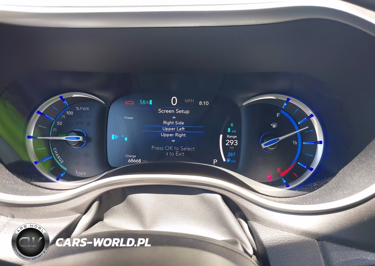 2023 Chrysler Pacifica Hybrid Touring L VIN:2C4RC1L75PR614460 - 7