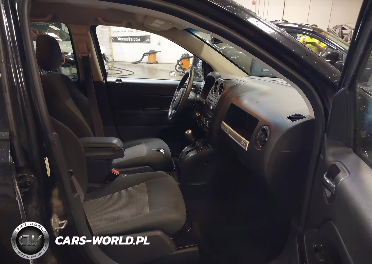 2016 Jeep Compass Sport VIN:1C4NJDBB8GD521415 - 5