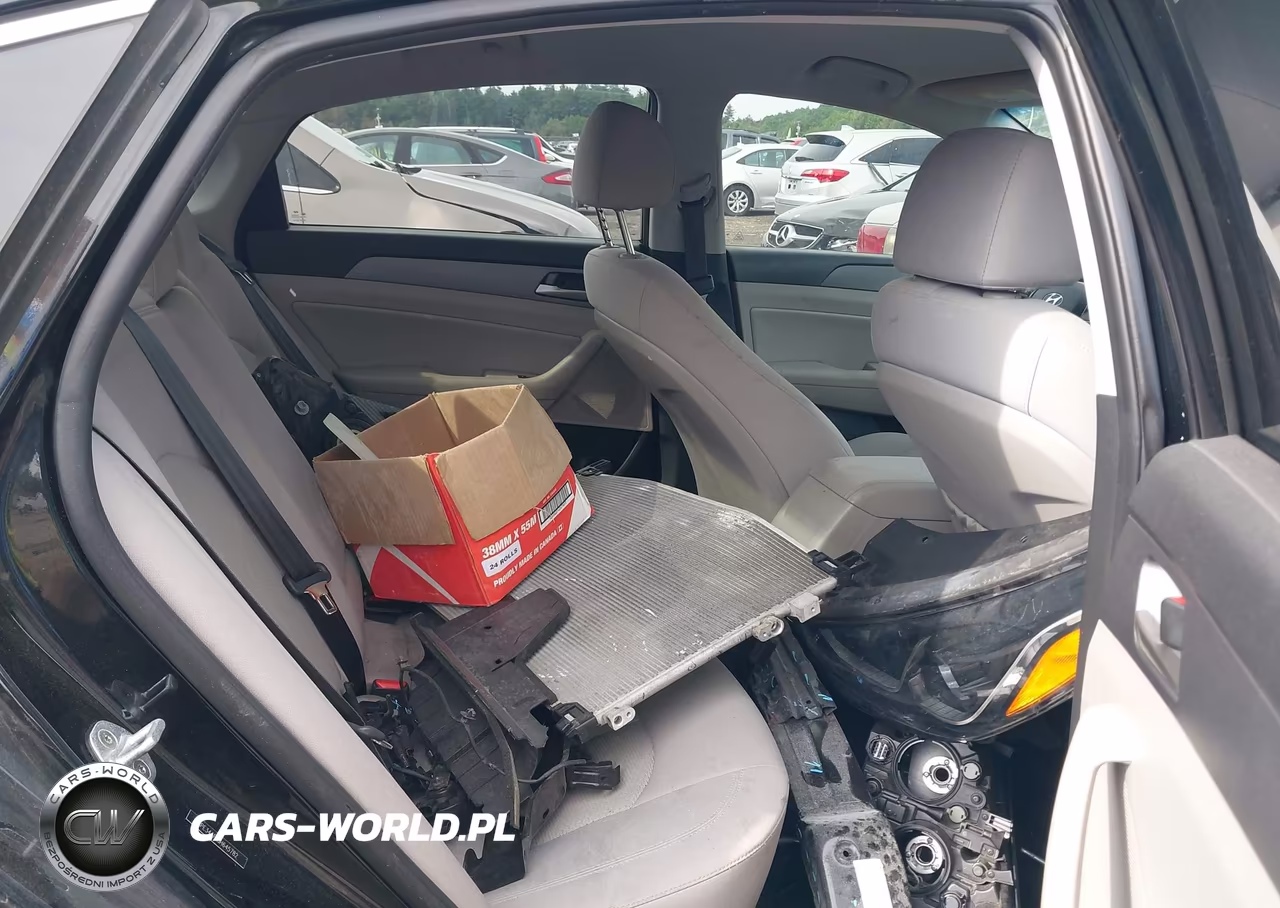 2018 Hyundai Sonata Sel VIN:5NPE34AF8JH645782 - 8