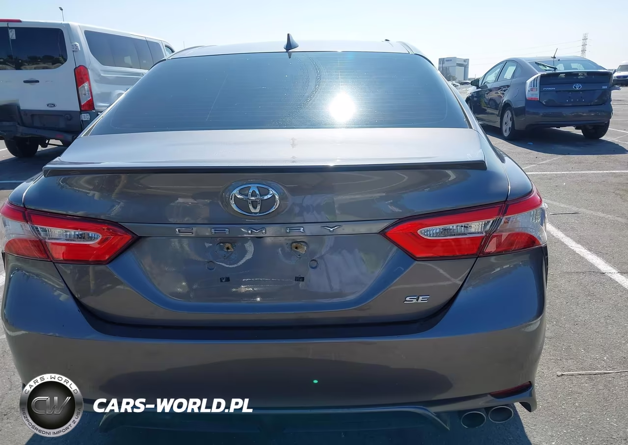 2019 Toyota Camry Se VIN:4T1B11HK5KU827193 - 16