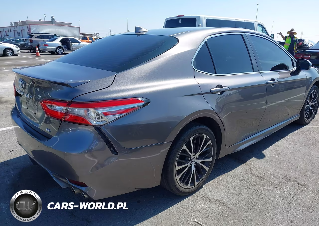 2019 Toyota Camry Se VIN:4T1B11HK5KU827193 - 4