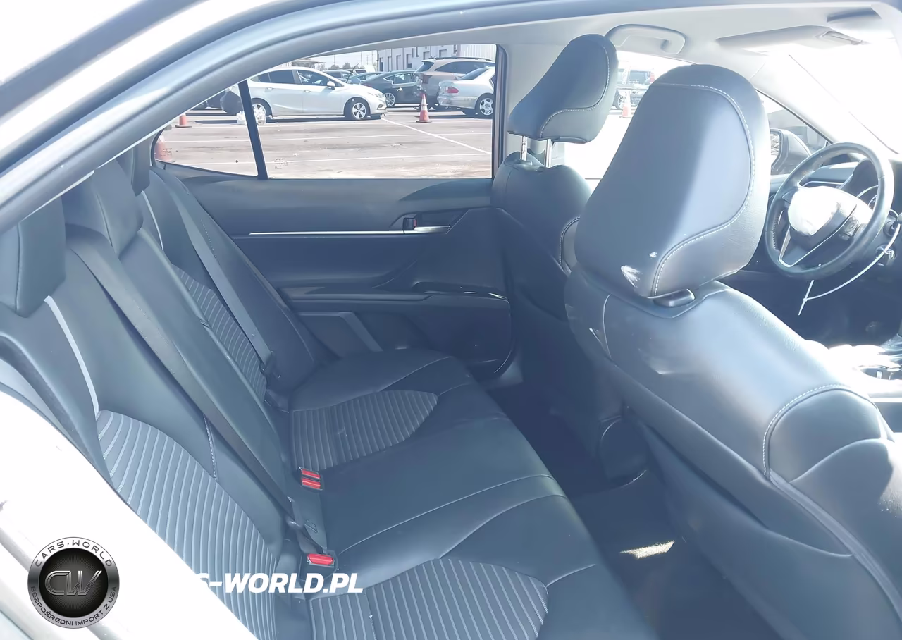 2019 Toyota Camry Se VIN:4T1B11HK5KU827193 - 8