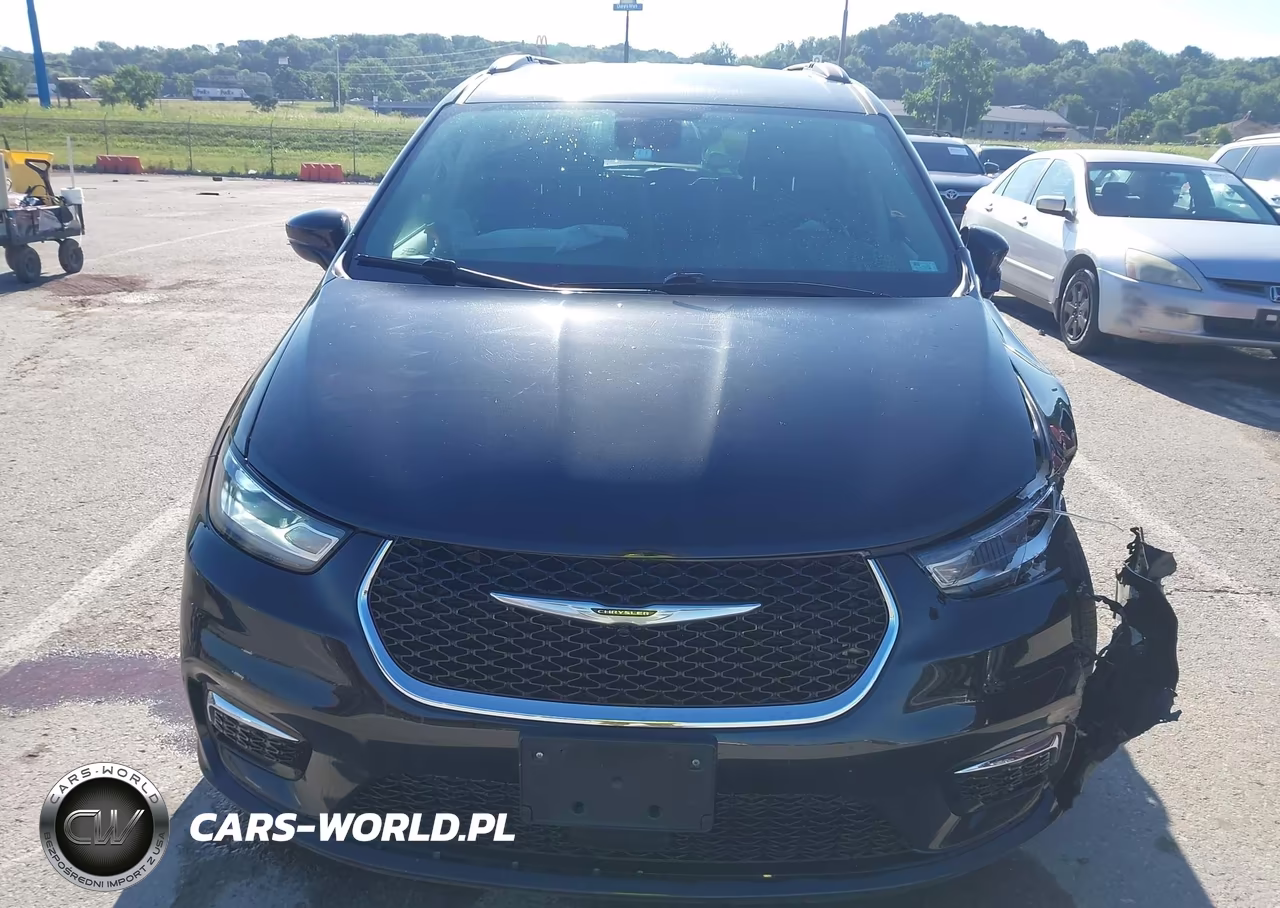 2022 Chrysler Pacifica Touring L VIN:2C4RC1BG1NR125679 - 12