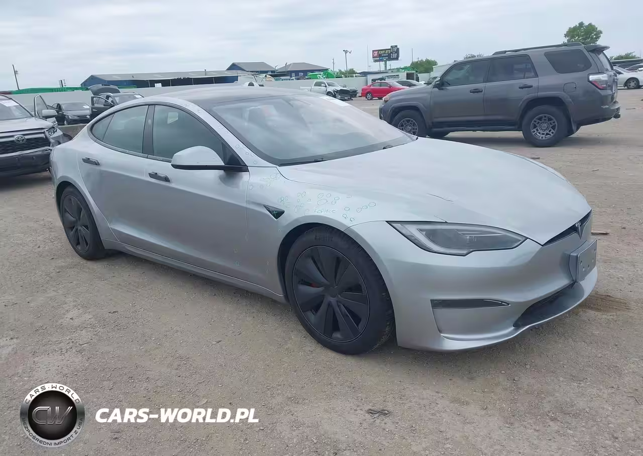 2025 Tesla Model S Plaid
