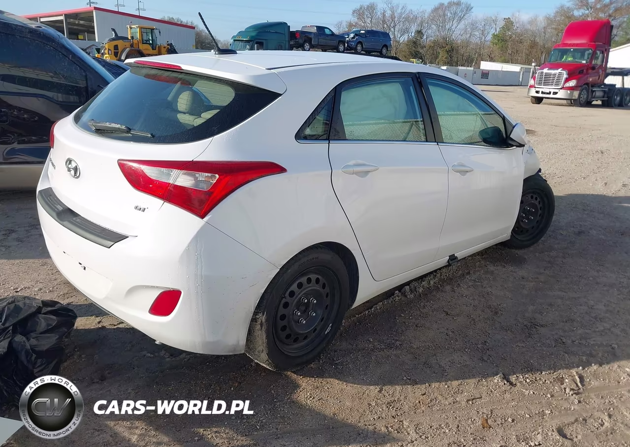 2016 Hyundai Elantra Gt VIN:KMHD35LH5GU270167 - 4