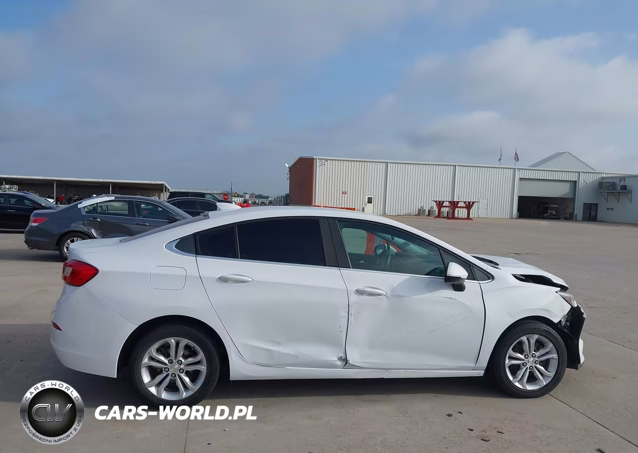 2019 Chevrolet Cruze Lt VIN:1G1BE5SM3K7100409 - 13