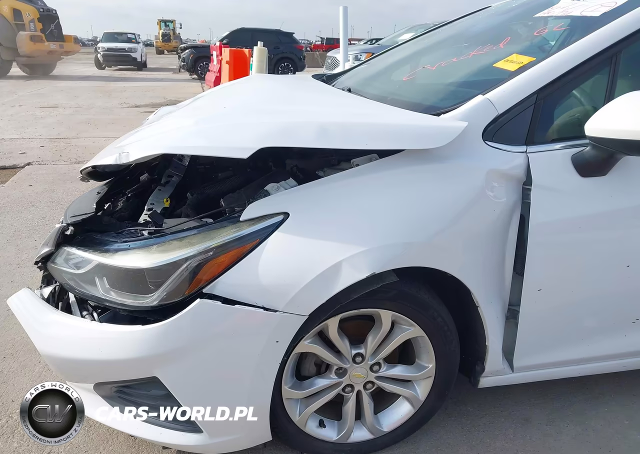 2019 Chevrolet Cruze Lt VIN:1G1BE5SM3K7100409 - 20