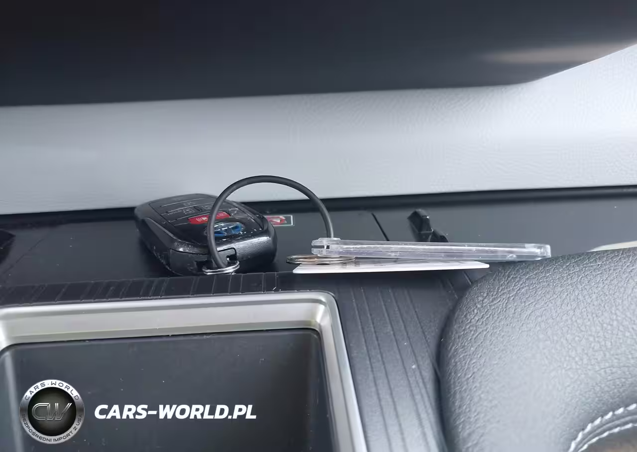 2025 Toyota Sienna Le VIN:5TDKRKEC3SS234923 - 11