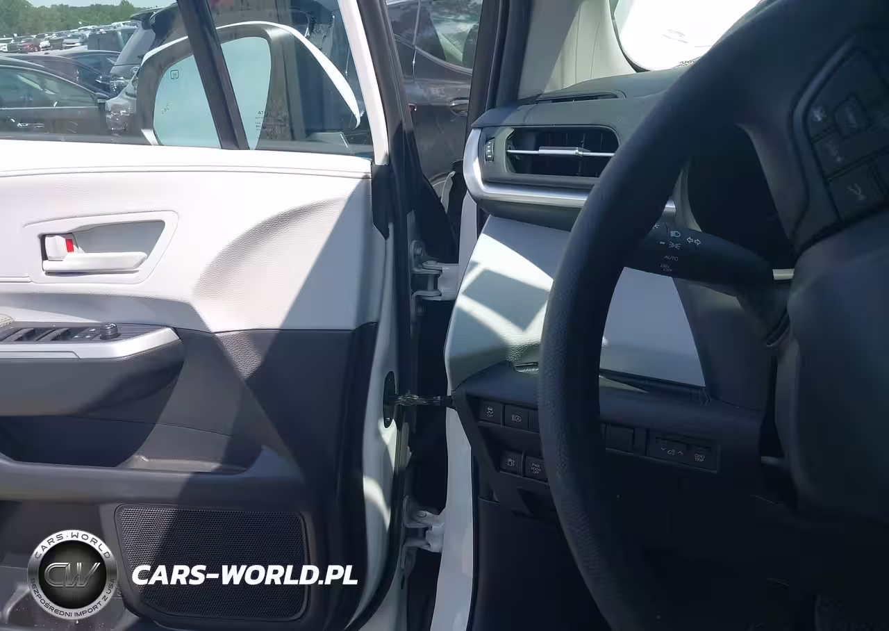 2025 Toyota Sienna Le VIN:5TDKRKEC3SS234923 - 6
