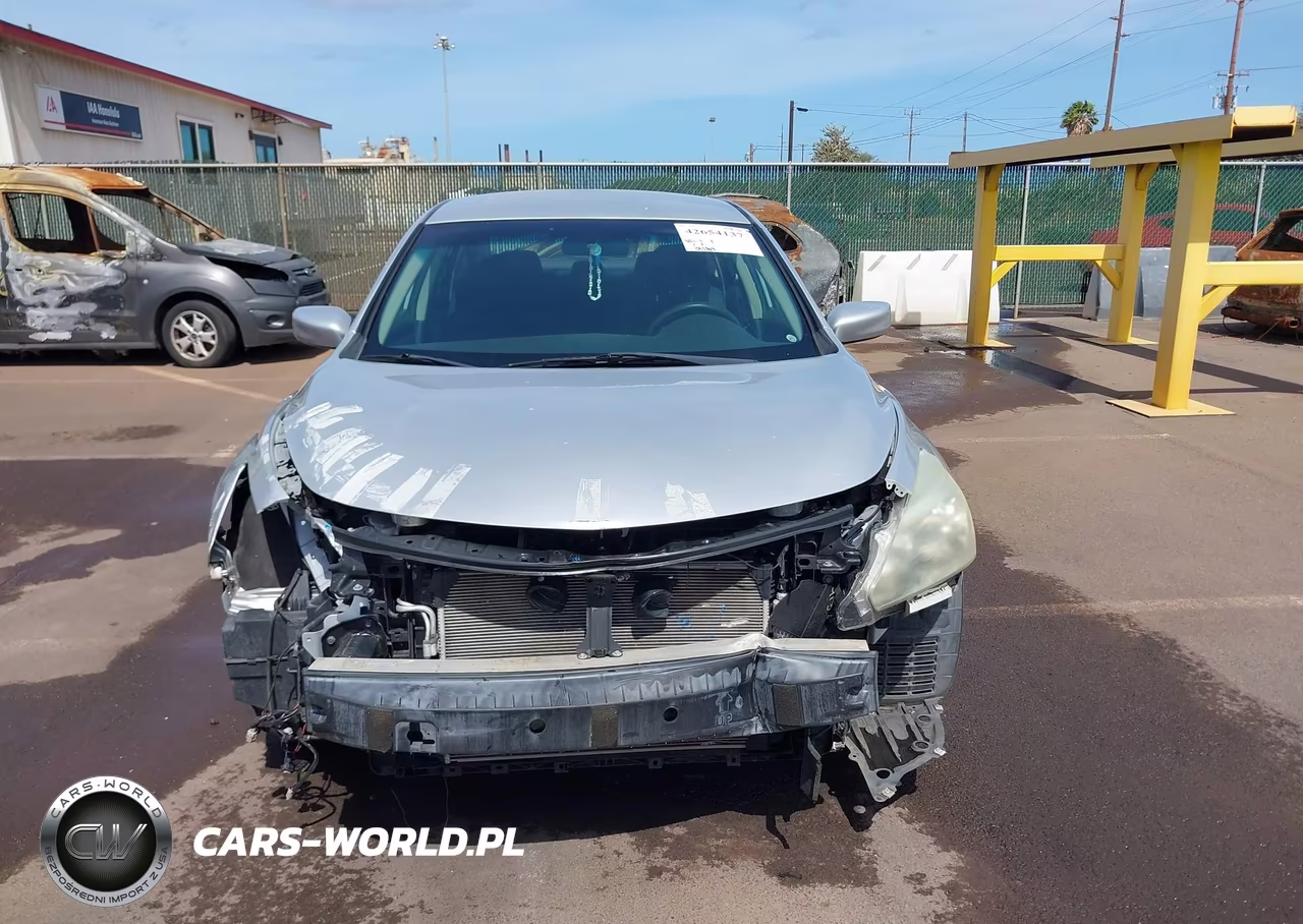 2015 Nissan Altima 2.5 S VIN:1N4AL3AP1FC213822 - 13
