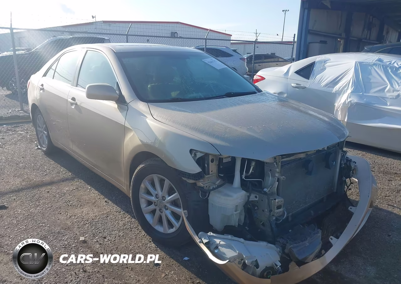 2010 Toyota Camry Xle – zdjęcie 1 z 11