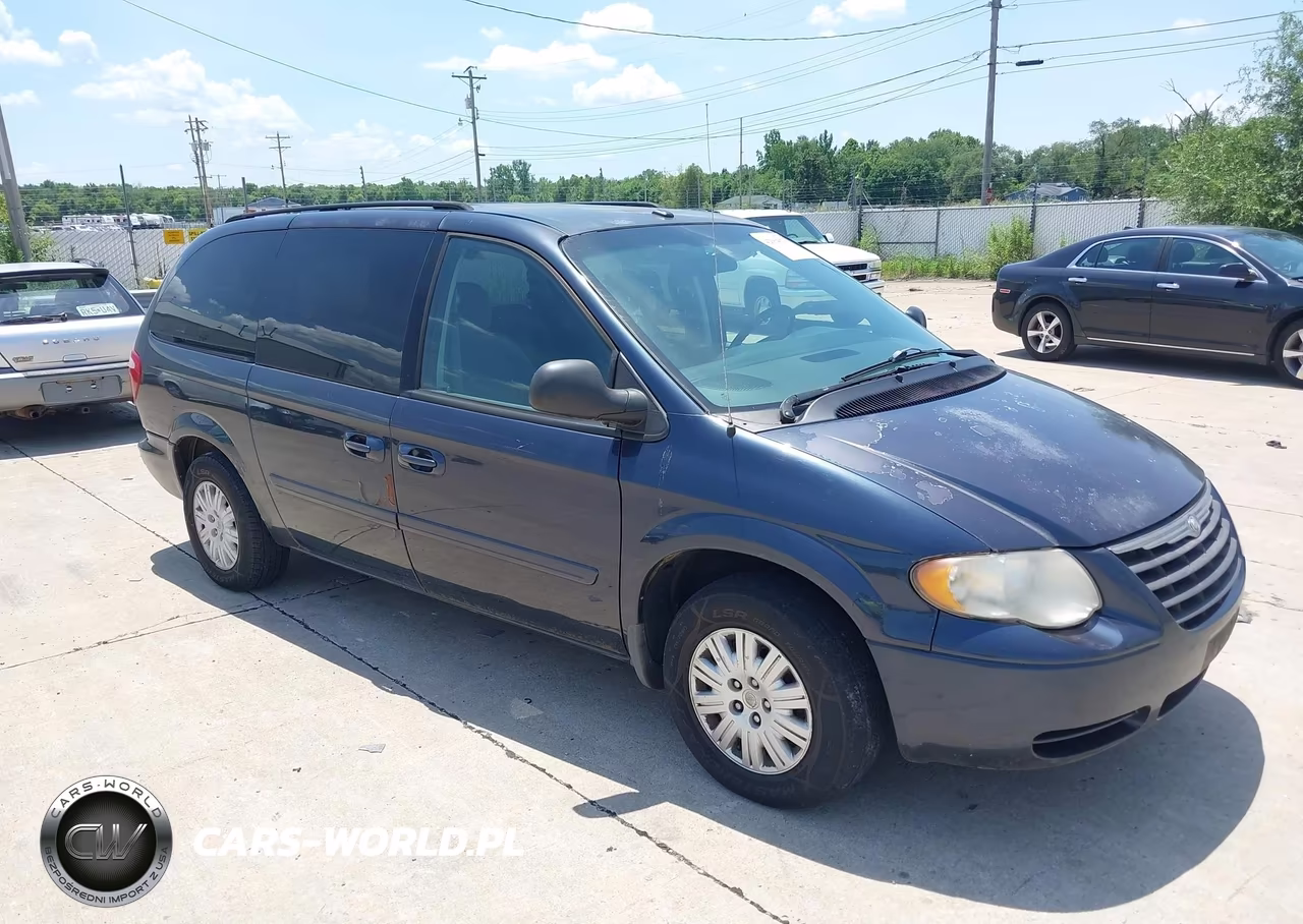 2007 Chrysler Town & Country Lx