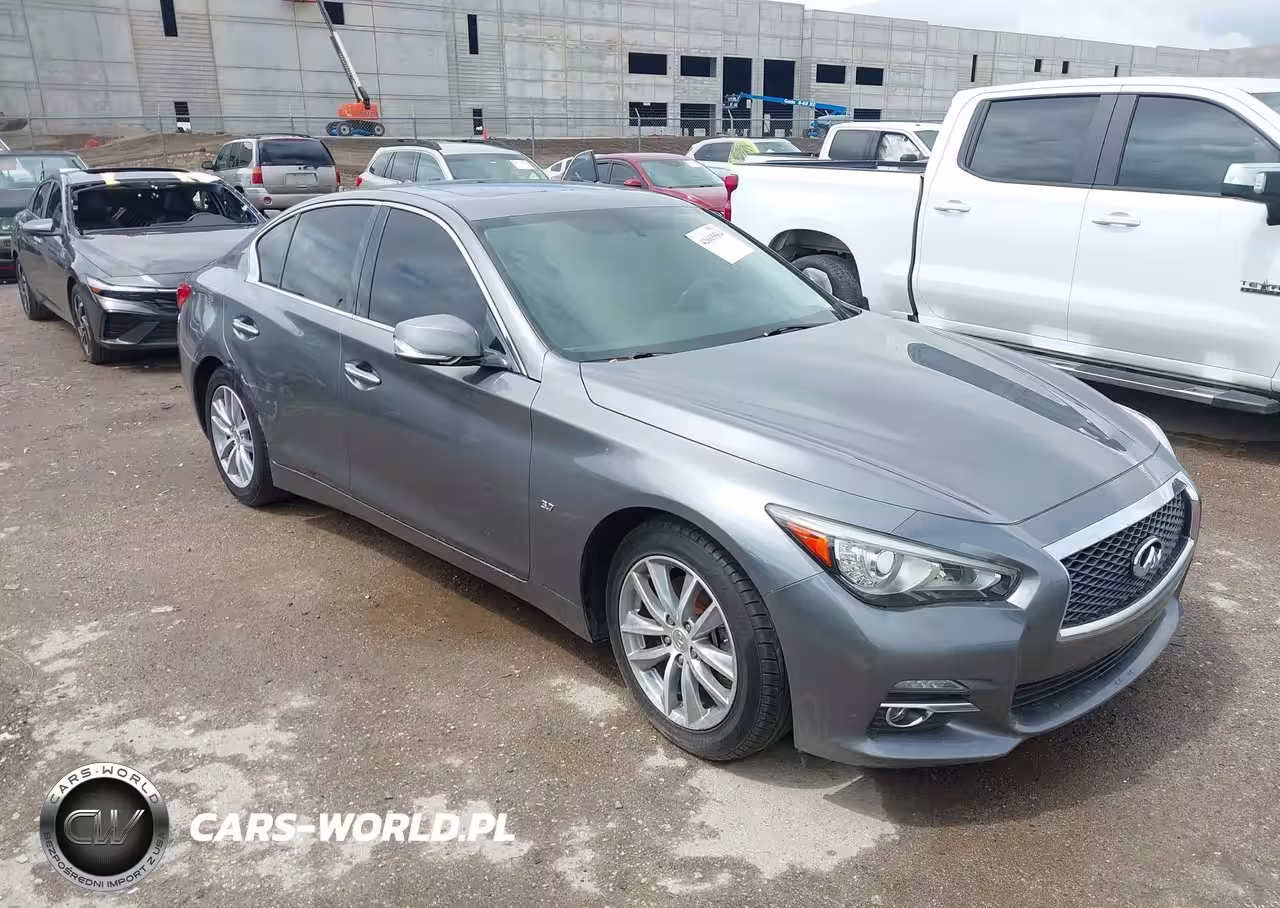2015 Infiniti Q50 Premium
