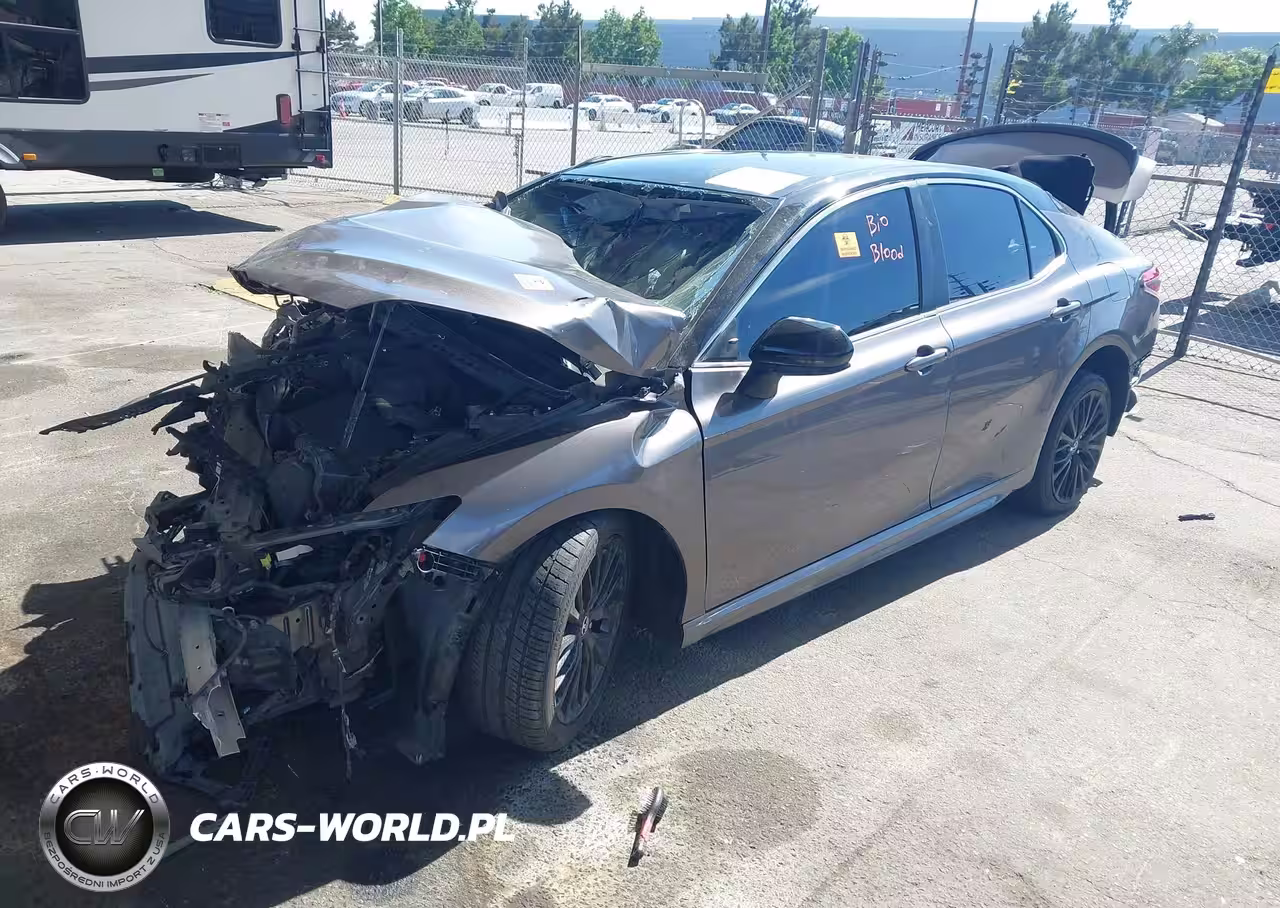 2018 Toyota Camry Se VIN:4T1B11HK4JU014085 - 2