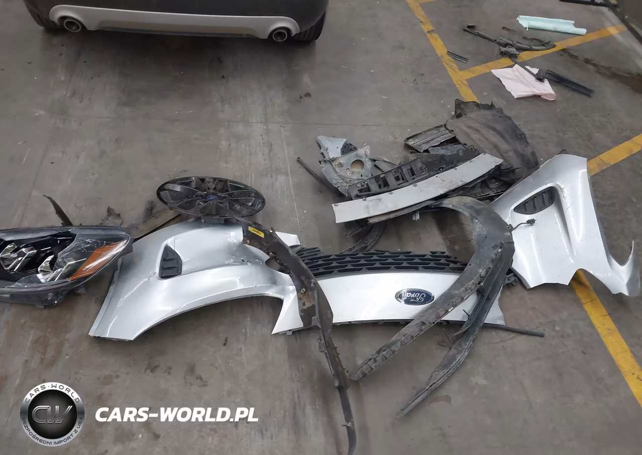 2020 Ford Escape S VIN:1FMCU0F67LUC23710 - 12