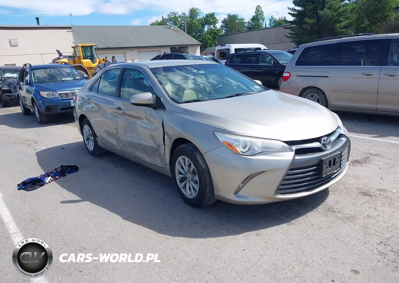 2017 Toyota Camry Le – zdjęcie 1 z 16