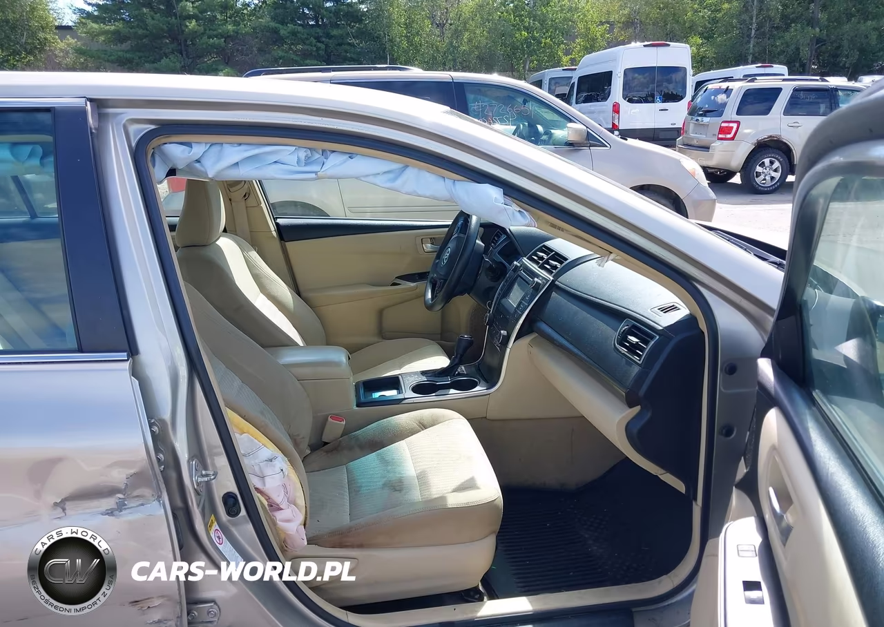 2017 Toyota Camry Le VIN:4T1BF1FKXHU749569 - 5