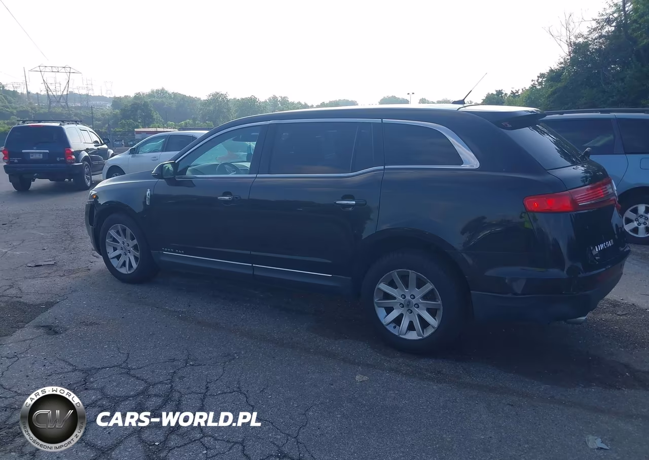 2015 Lincoln Mkt Livery VIN:2LMHJ5NK8FBL03462 - 3