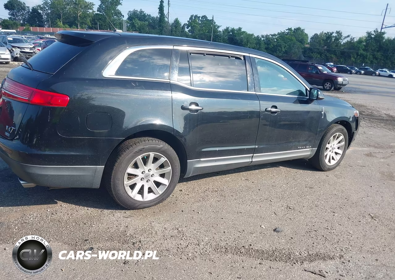 2015 Lincoln Mkt Livery VIN:2LMHJ5NK8FBL03462 - 4