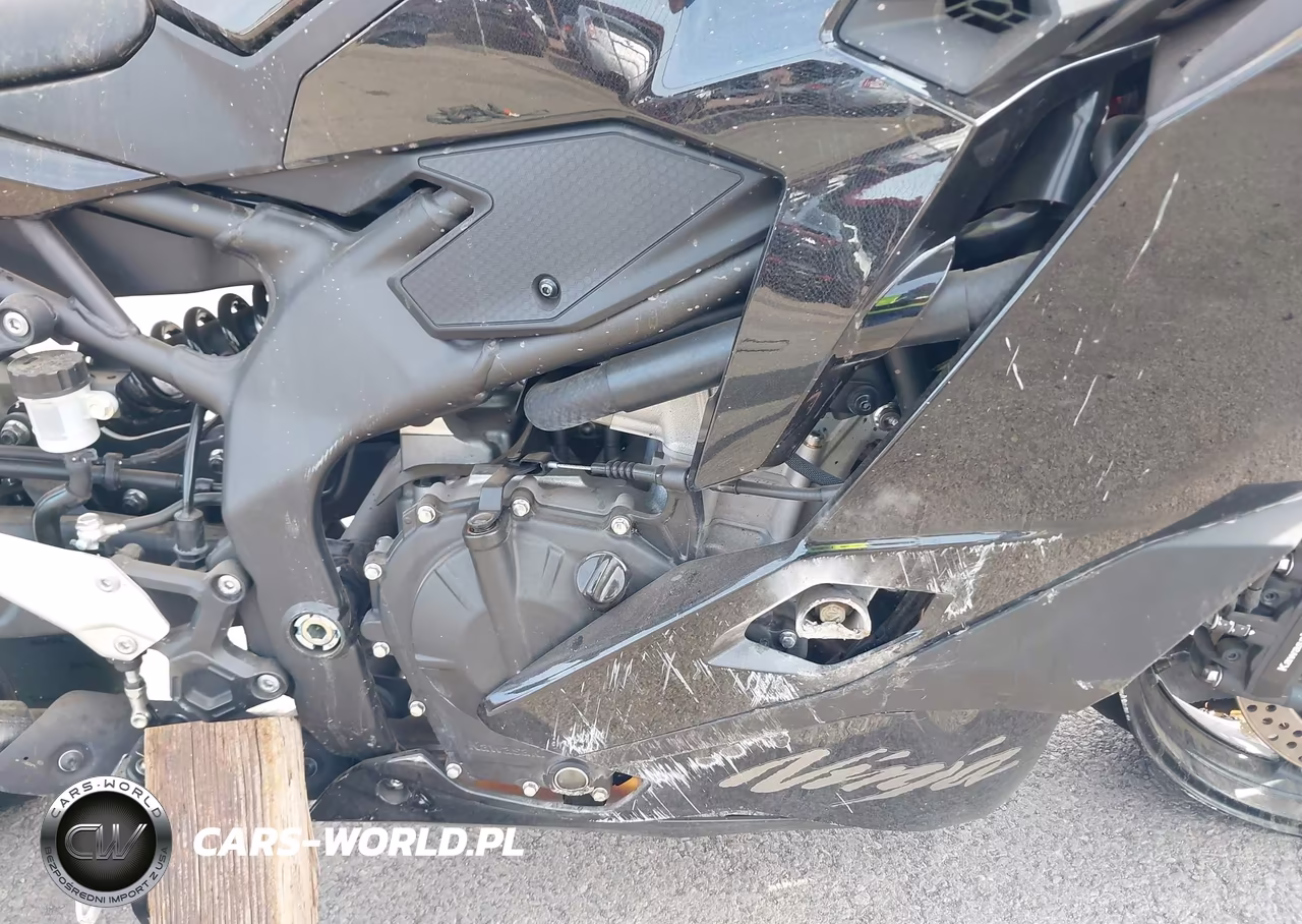 2025 Kawasaki Zx400 P VIN:ML5ZXCP14SDA35104 - 8