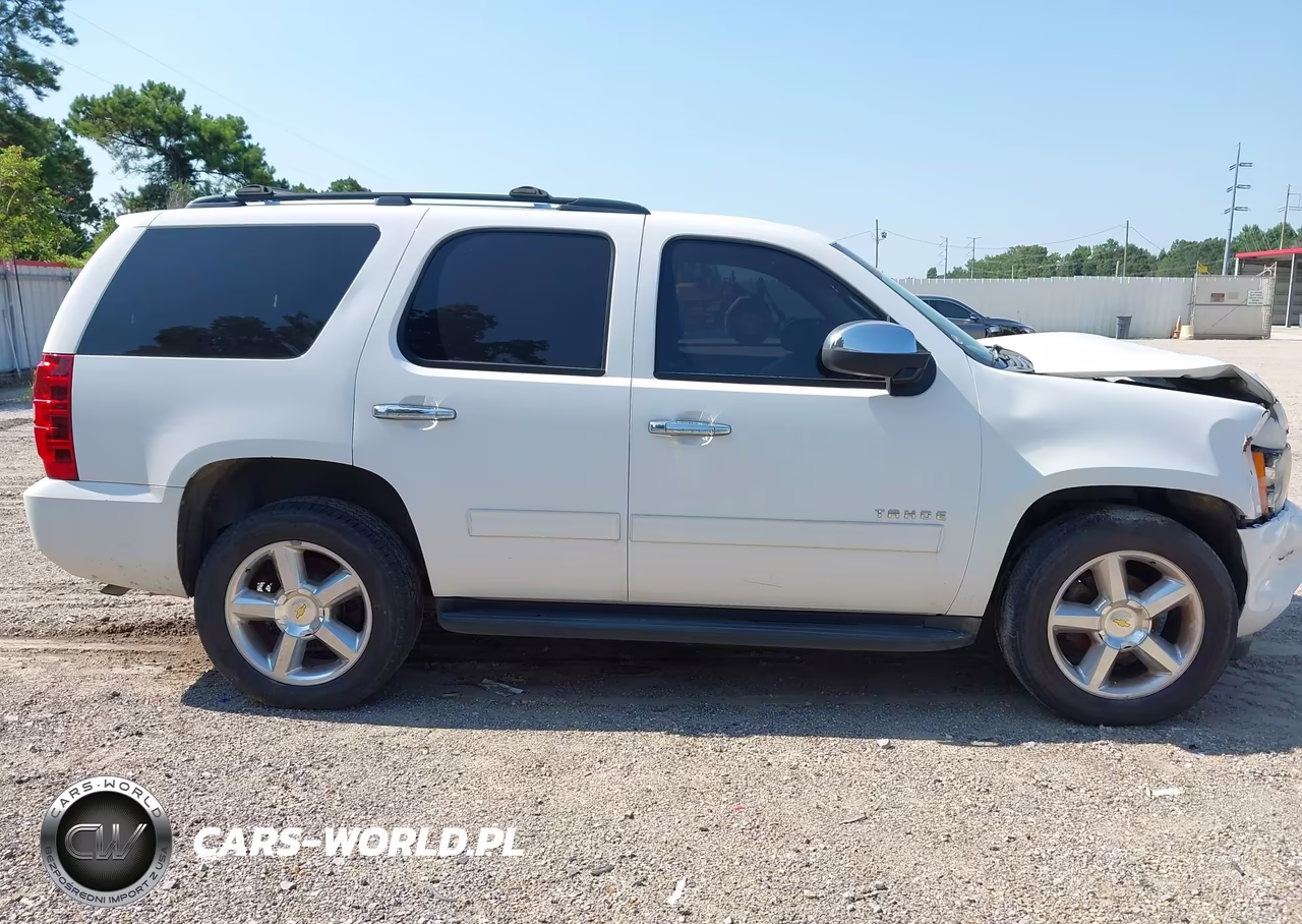 2012 Chevrolet Tahoe Ls VIN:1GNSCAE07CR148135 - 13