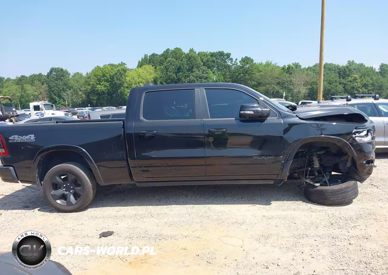 2019 Ram 1500 Laramie 4X4 6'4 Box VIN:1C6SRFRTXKN900609 - 13