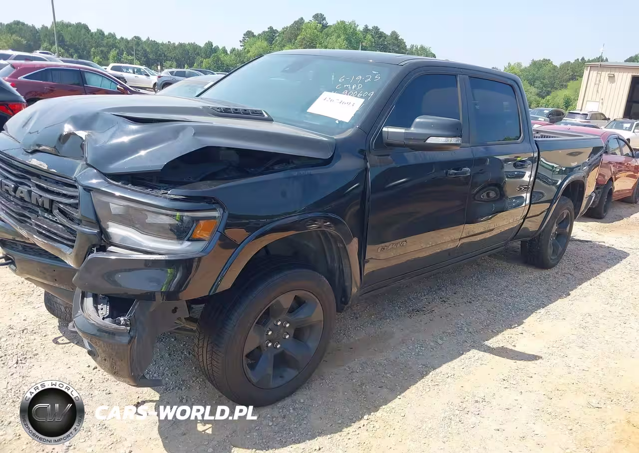 2019 Ram 1500 Laramie 4X4 6'4 Box VIN:1C6SRFRTXKN900609 - 2