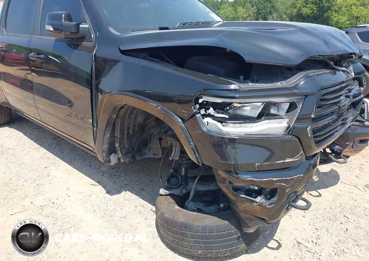 2019 Ram 1500 Laramie 4X4 6'4 Box VIN:1C6SRFRTXKN900609 - 6