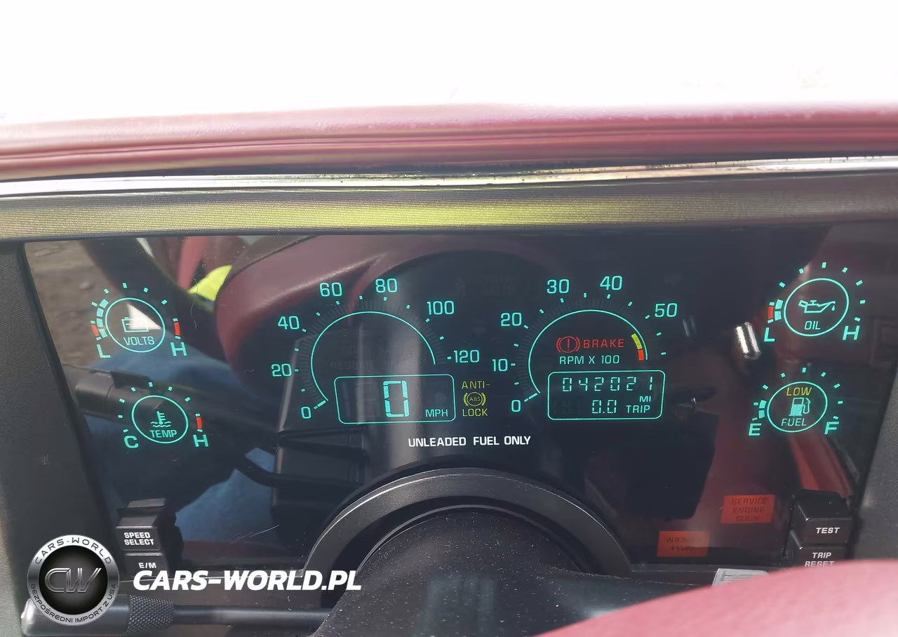 1990 Buick Reatta VIN:1G4EC33C6LB905058 - 7