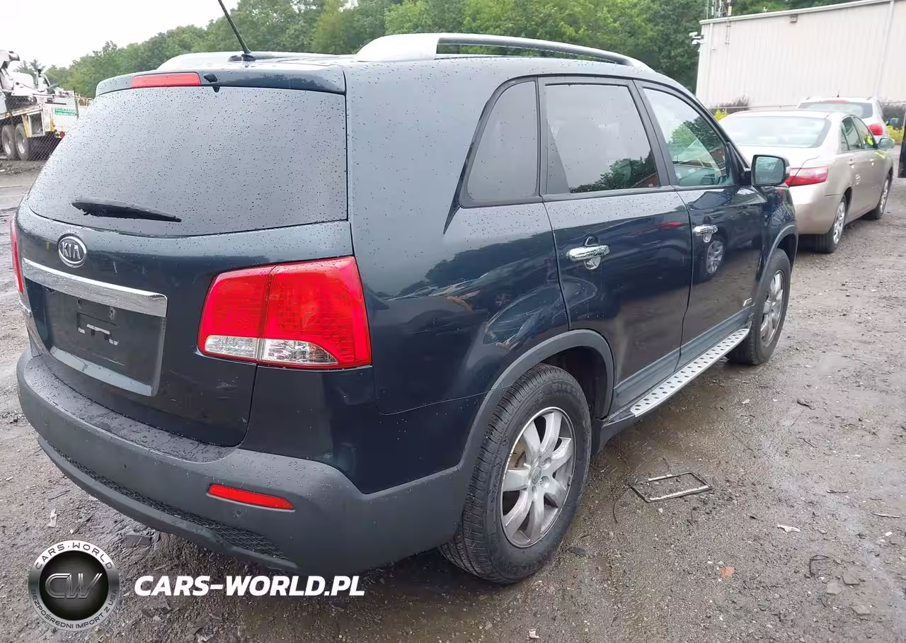 2012 Kia Sorento Lx VIN:5XYKTCA60CG296320 - 4