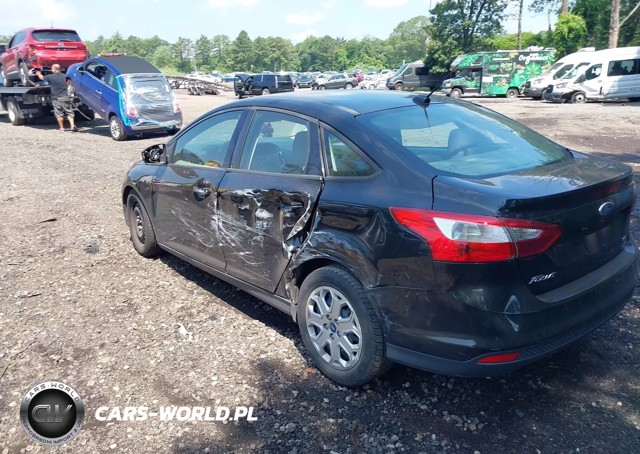 2012 Ford Focus Se VIN:1FAHP3F27CL269758 - 6