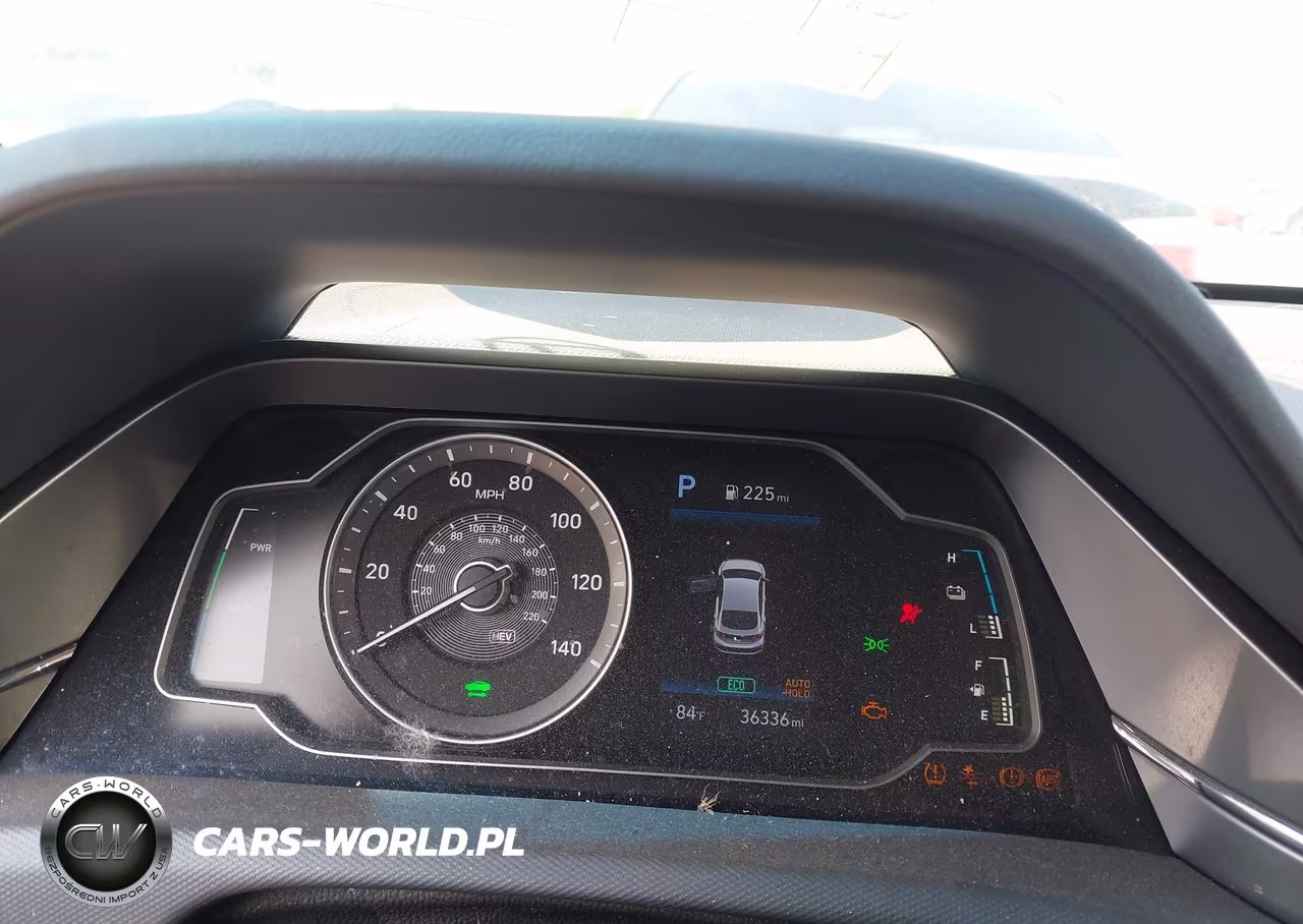 2021 Hyundai Ioniq Plug-In Hybrid Se VIN:KMHC65LD9MU261564 - 16