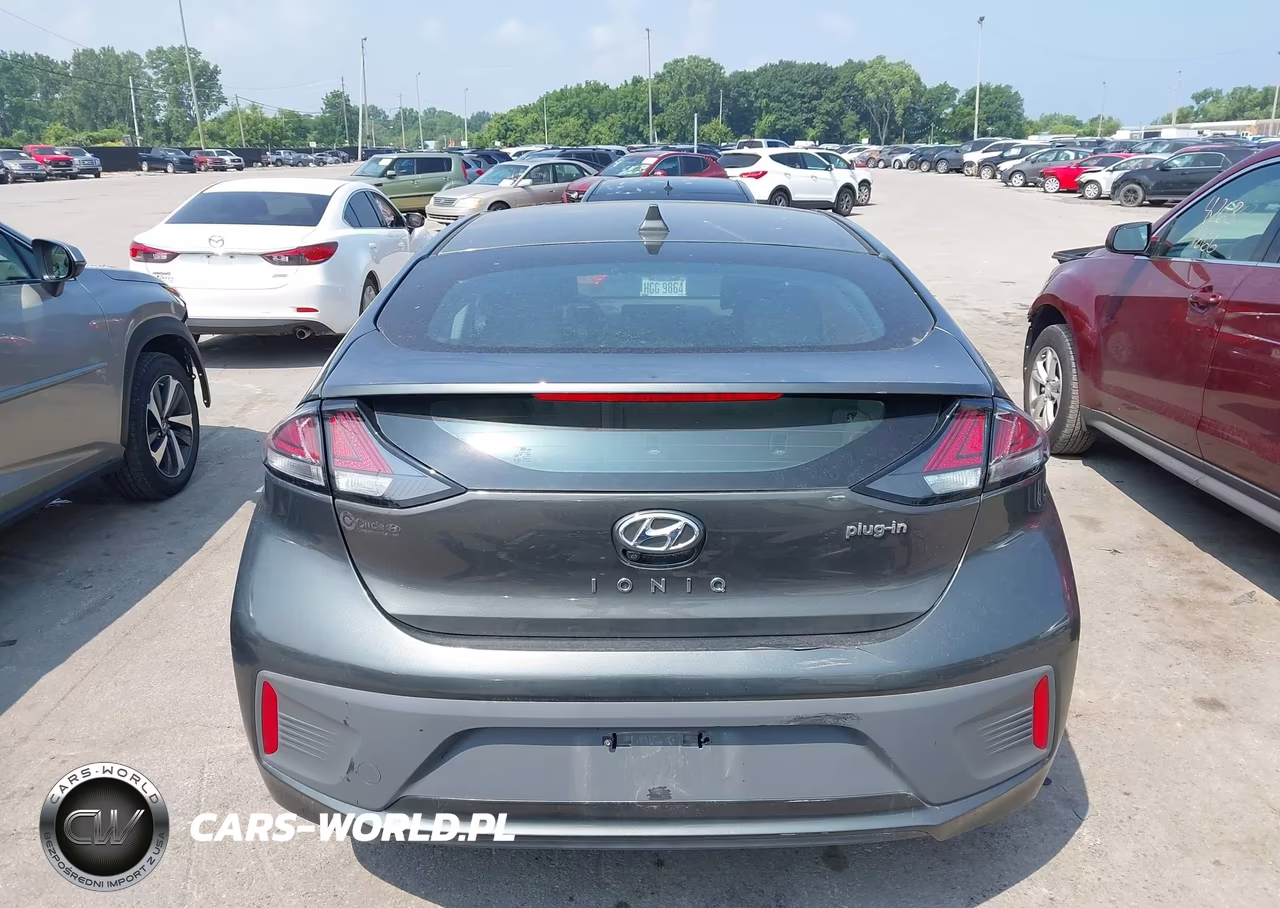 2021 Hyundai Ioniq Plug-In Hybrid Se VIN:KMHC65LD9MU261564 - 17
