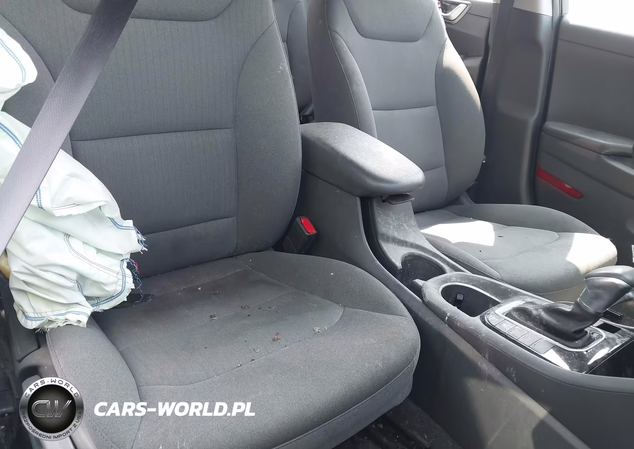2021 Hyundai Ioniq Plug-In Hybrid Se VIN:KMHC65LD9MU261564 - 5