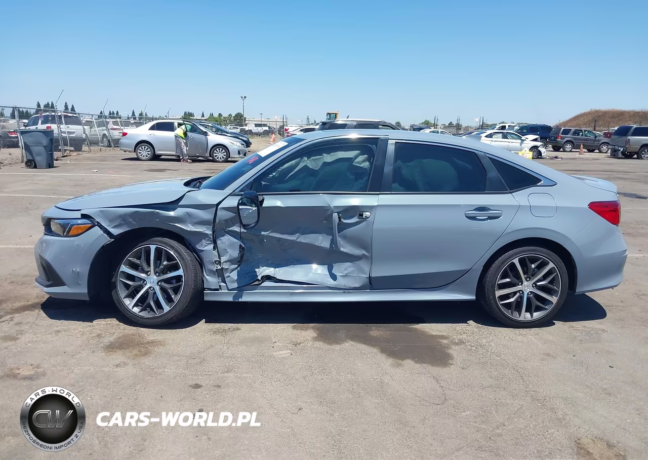 2024 Honda Civic Touring VIN:2HGFE1F97RH302483 - 14