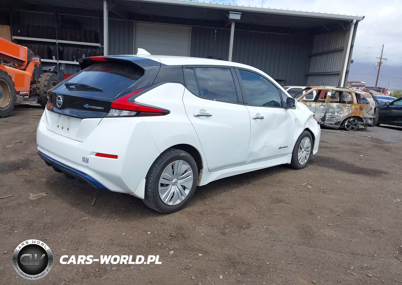 2018 Nissan Leaf S VIN:1N4AZ1CP8JC304644 - 4